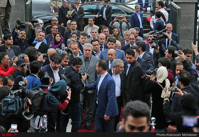 تصاویری از افتتاحیه «لوور در تهران» با حضور وزیر خارجه فرانسه