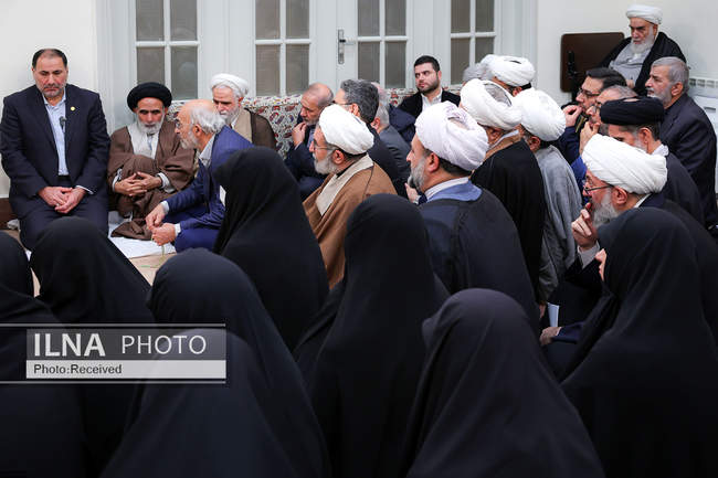 دیدار جمعی از اعضای جامعة الزهراء با رهبر انقلاب