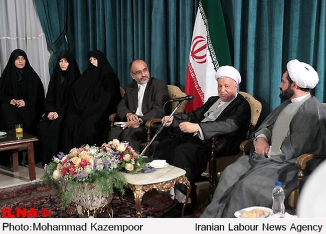 دیدار نویسندگان و مسؤولان سرای اهل قلم با آیت الله هاشمی رفسنجانی