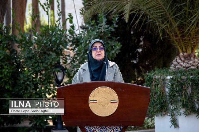 حاشیه جلسه هیات دولت- 6 اسفند