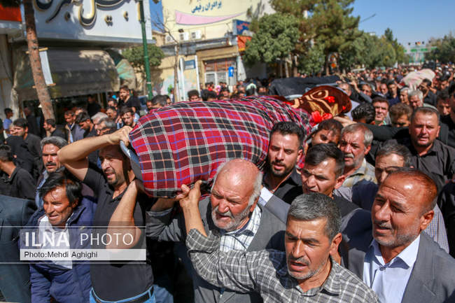  تشیع پیکر چهار کارگر قوچانی فوت شده در معدن زغال سنگ طبس 