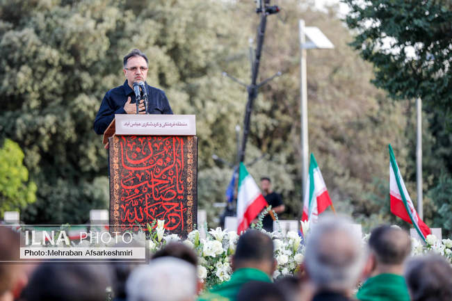 مراسم اهتزاز پرچم عزای حسینی - تهران