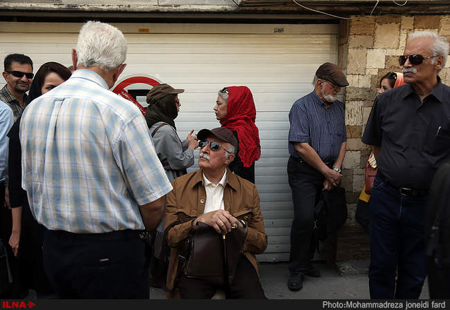 گزارش تصویری از تجمع مستندسازان در مقابل خانه‌سینما+فیلم