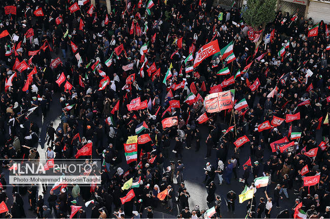 تشییع پیکر مطهر رهبر شهید انقلاب در مشهد / 1