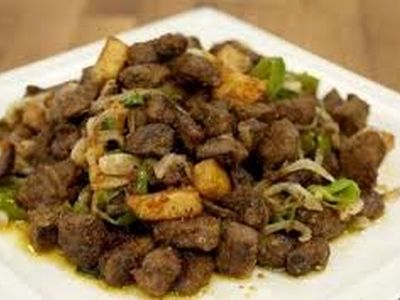 طرز تهیه خوراک جگر مرغ خوشمزه با سیب‌زمینی