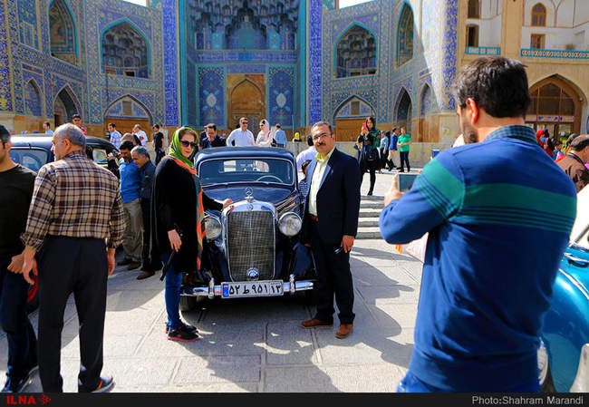 اولین رالی خودروهای کلاسیک در اصفهان