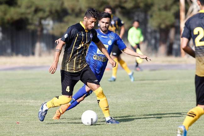 گزارش تصویری بازی استقلال - هوادار/ تقابل ویژه فرهاد با رضا عنایتی