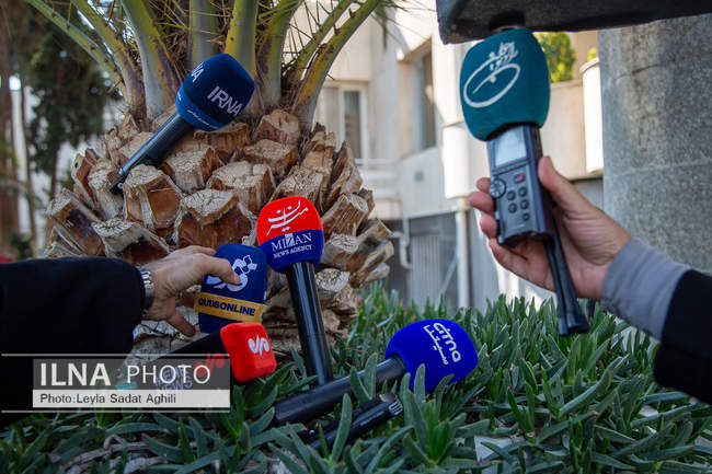 حاشیه جلسه هیات دولت- 6 اسفند