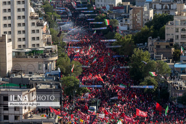 تشییع پیکر مطهر رهبر شهید انقلاب در مشهد / 2