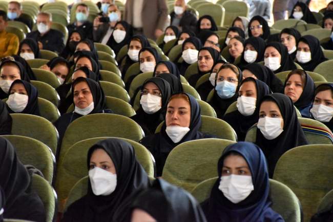 همایش تجلیل از مدافعان سلامت در اردبیل+عکس