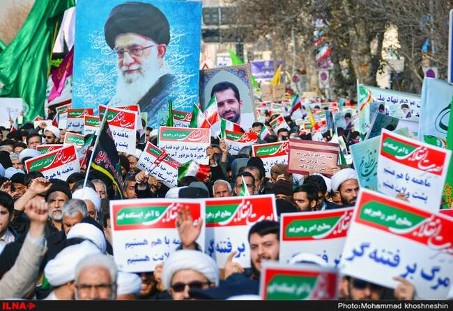 راهپیمایی مردم در محکومیت اغتشاشات اخیر - مشهد