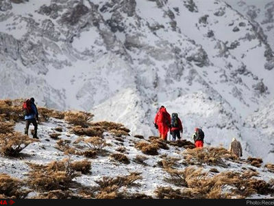 وضعیت امدادگران لرستانی در قله دنا مساعد است