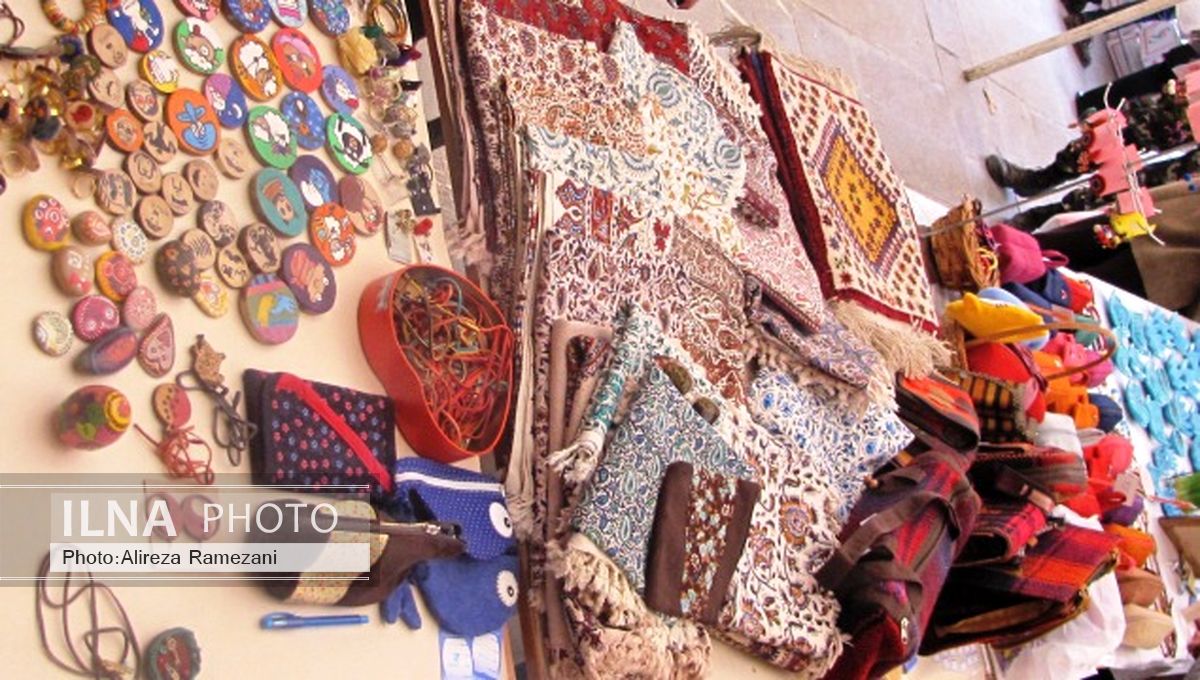 نمایشگاه تخصصی صنایع دستی هنرمندان بسیجی درمازندران