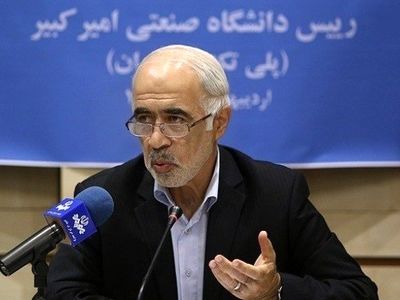 بازنگری درسی در مقطع کارشناسی/آمار دقیقی از وضعیت اشتغال فارغ‌التحصیلان نداریم