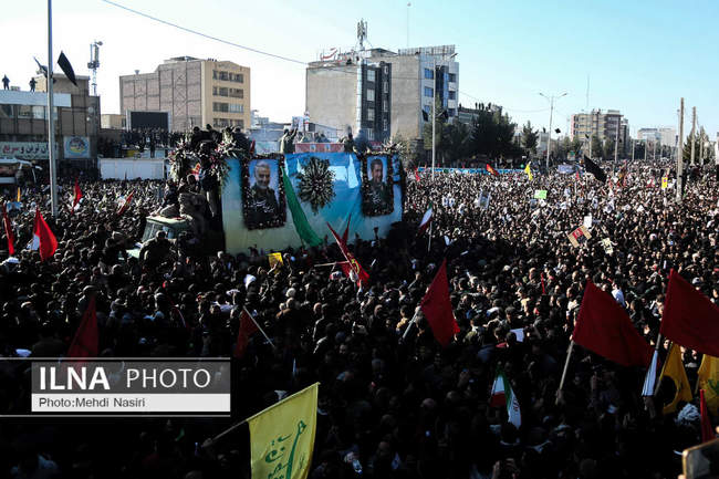 مراسم وداع کرمانی‌ها با پیکر پاک شهید سپهبد قاسم سلیمانی
