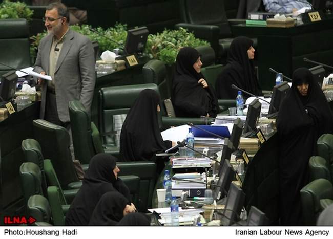 حضور وزیر بهداشت، درمان و آموزش پزشکی در مجلس