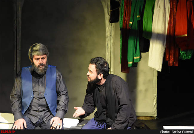 نمایش برگزین در تهران به روی صحنه رفت