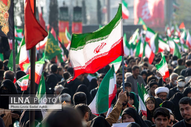 مراسم بیعت با سومین رهبر انقلاب اسلامی در تهران /1