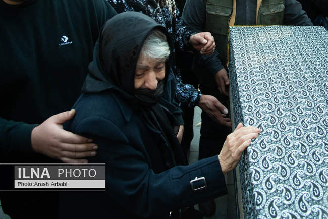 مراسم تشییع پیکر عنایت بخشی