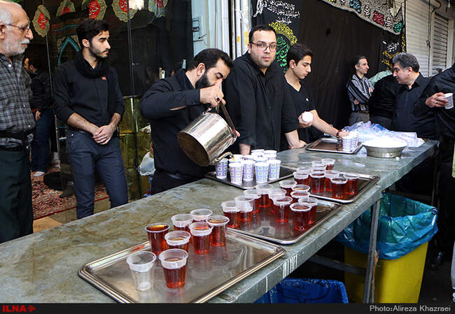 مراسم عزاداری و خیمه سوزان روز عاشورا در بازار تهران