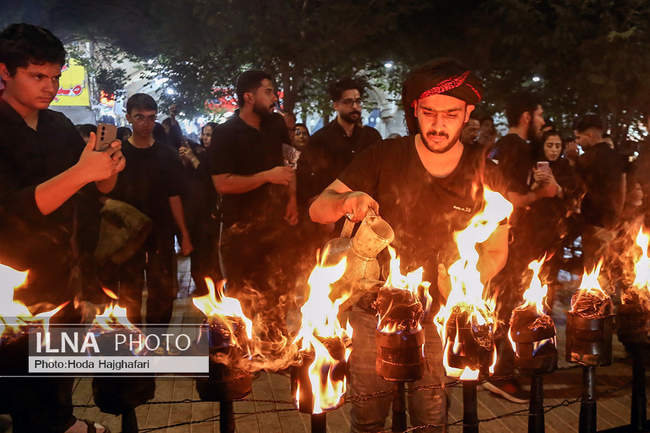 آیین مشعل گردانی دسته نجفی های مقیم قم