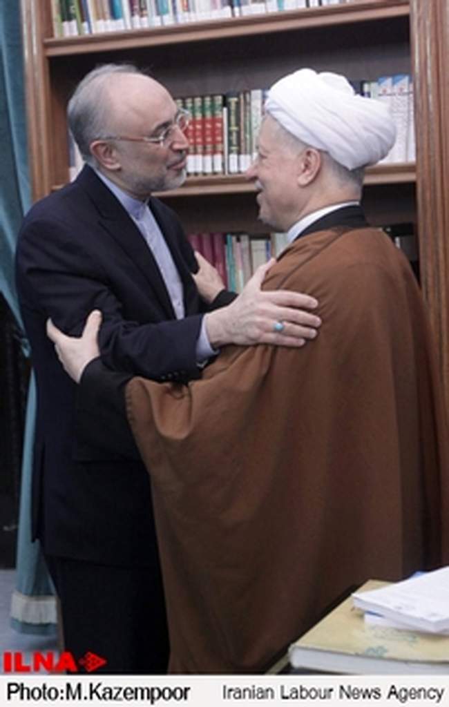 دیدار رئیس سازمان انرژی اتمی با آیت الله هاشمی
