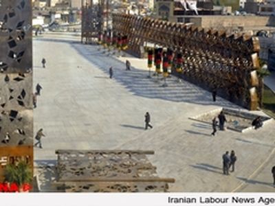 زیباسازی میدان امام حسین(ع) با زندگی اجتماعی مردم تطابق ندارد