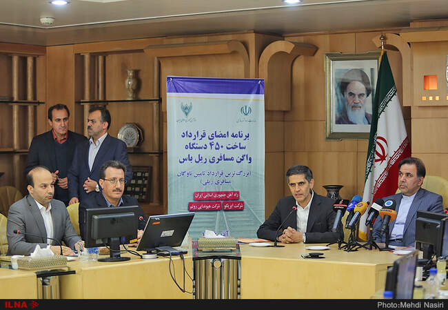 گزارش تصویری/ امضای قرارداد ساخت 450 دستگاه واگن مسافری ریل باس