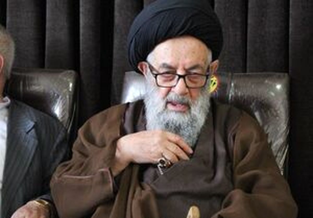 اقامه نماز بر پیکر آیت الله فاضلیان در قم به امامت آیت الله نوری همدانی