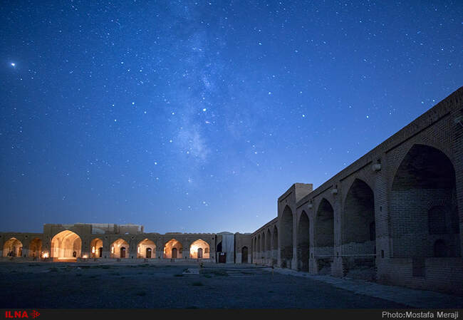 نماهای شبانه کاروانسرای ساسانی دیرگچین