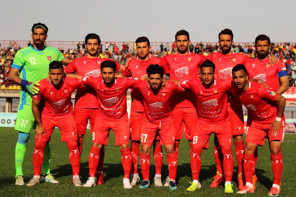 بازیکنان سپیدرود در انتظار شارژ مالی / آغاز تمرینات سرخپوشان از فردا