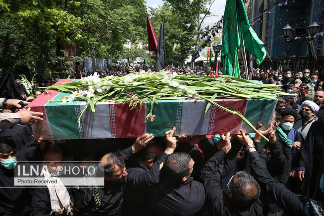 مراسم تشییع و تدفین شهدای گمنام در منطقه ۳ تهران