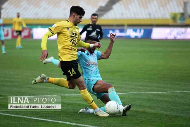 برد تیم فوتبال سپاهان اصفهان مقابل مس کرمان 