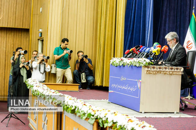 نشست خبری وزیر علوم، تحقیقات و فناوری