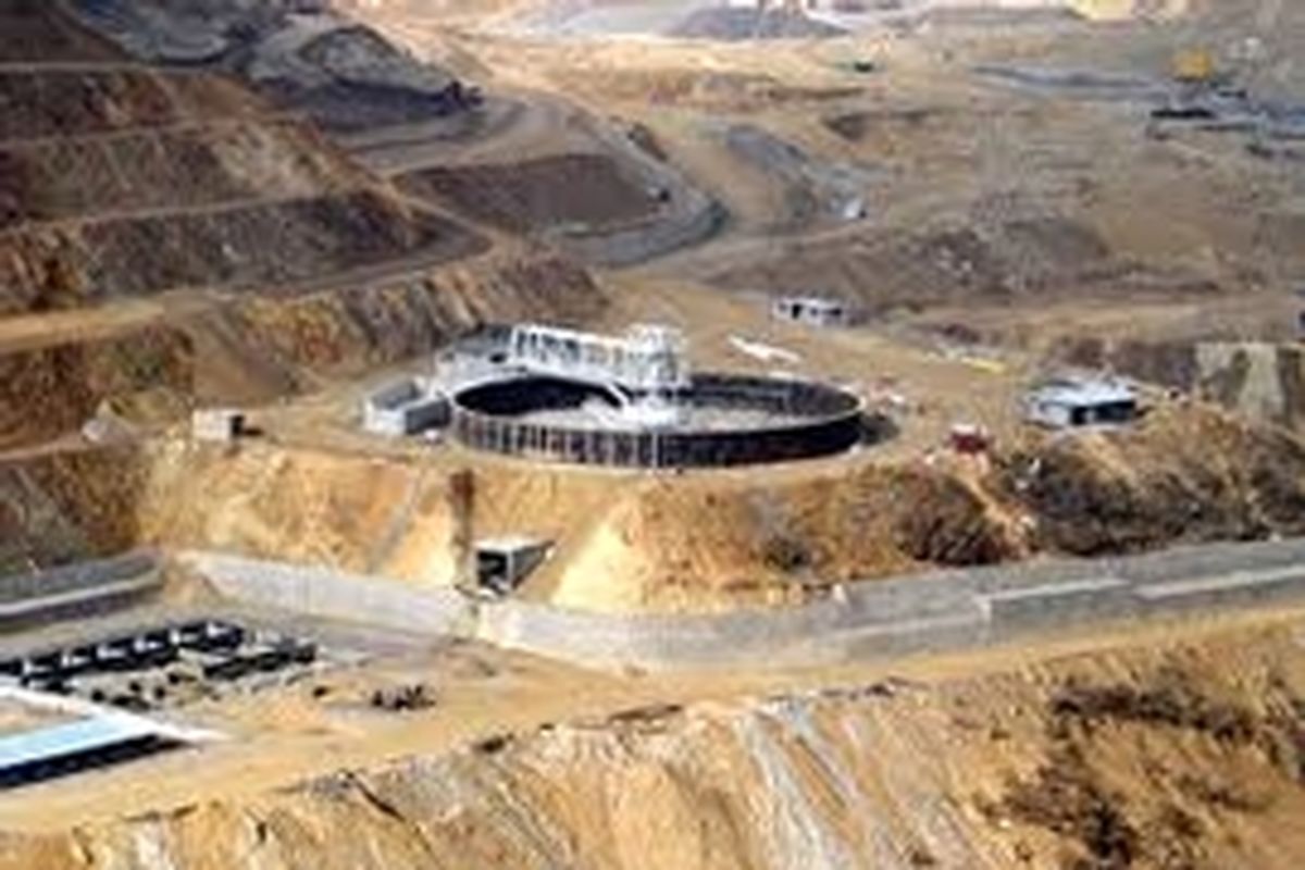 ۹۹۰ معدن در استان اصفهان فعال است