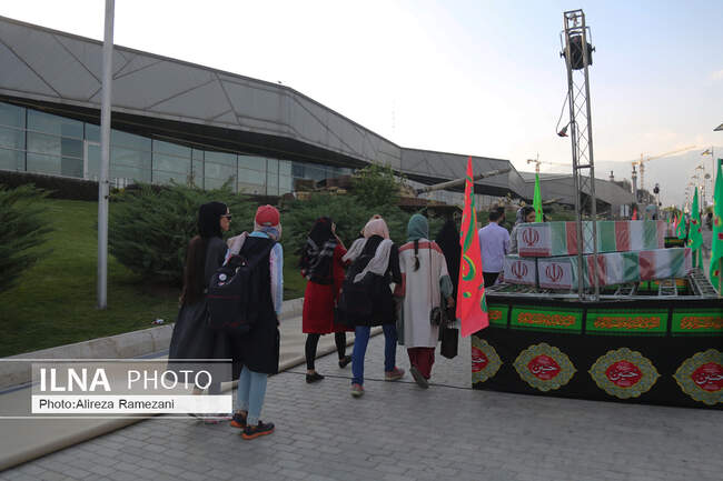 مراسم وداع با پیکر ١٥٠ شهید ٨ سال جنگ تحمیلی