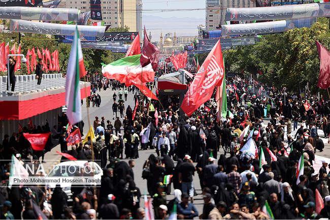 تشییع پیکر مطهر رهبر شهید انقلاب در مشهد / 1
