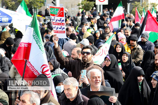 مراسم راهپیمایی ۲۲ بهمن در تهران/3
