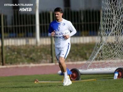 وریا غفوری: تماشاگران را به ورزشگاه برگردانید