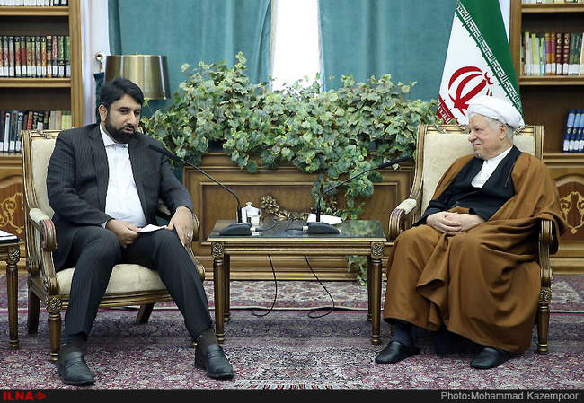 دیدار اعضای شورای مرکزی جمعیت جوانان انقلاب اسلامی با آیت الله هاشمی