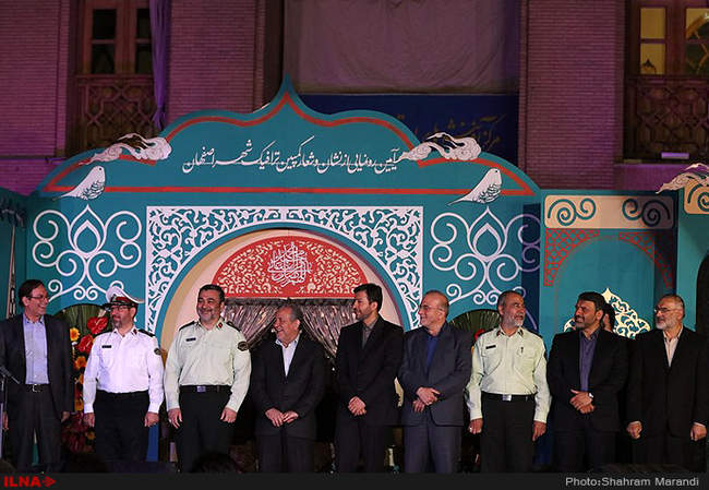 مراسم رونمایی از نشان و شعار کمپین ترافیک شهر اصفهان 