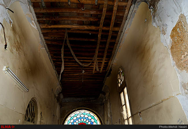 در داخل عمارت مسعودیه چه می گذرد؟