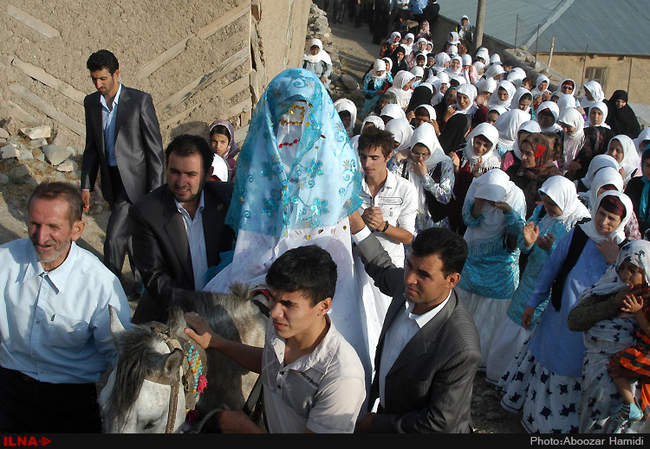 مراسم سنتی عروسی در روستای انبوه عمارلوی رودبار گیلان