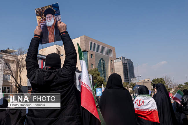 راهپیمایی مردم تهران در اعلام انزجار از جنایات آمریکا و رژیم صهیونیس