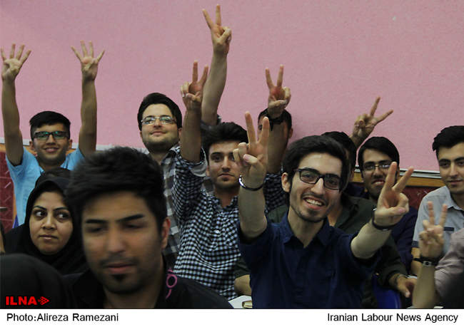 
اولین دوره مسابقات داخلی رباتیک مرکز آموزش علمی‌کاربردی خانه کارگ