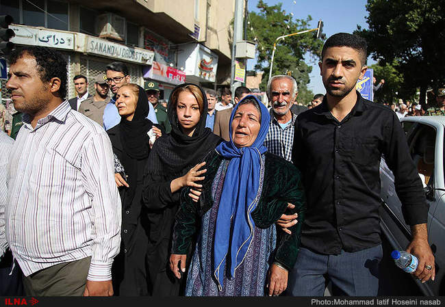 تشییع پیکر شهید «قانع کرم‌ ویسه» از شهدای حمله تروریستی مرز مریوان
