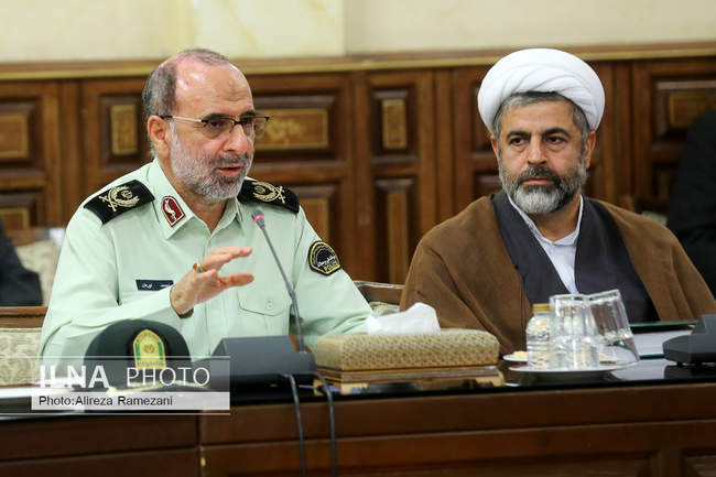 نشست هم اندیشی نخبگان و فعالین در حوزه اجتماعی