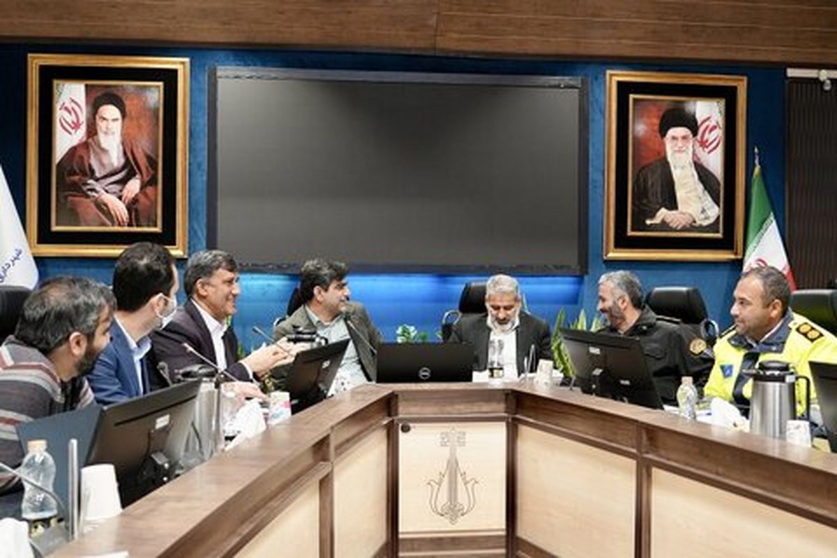 بررسی اصلاحات هندسی و رفع گره‌های ترافیکی کرج در هفتمین جلسه شورای ترافیک