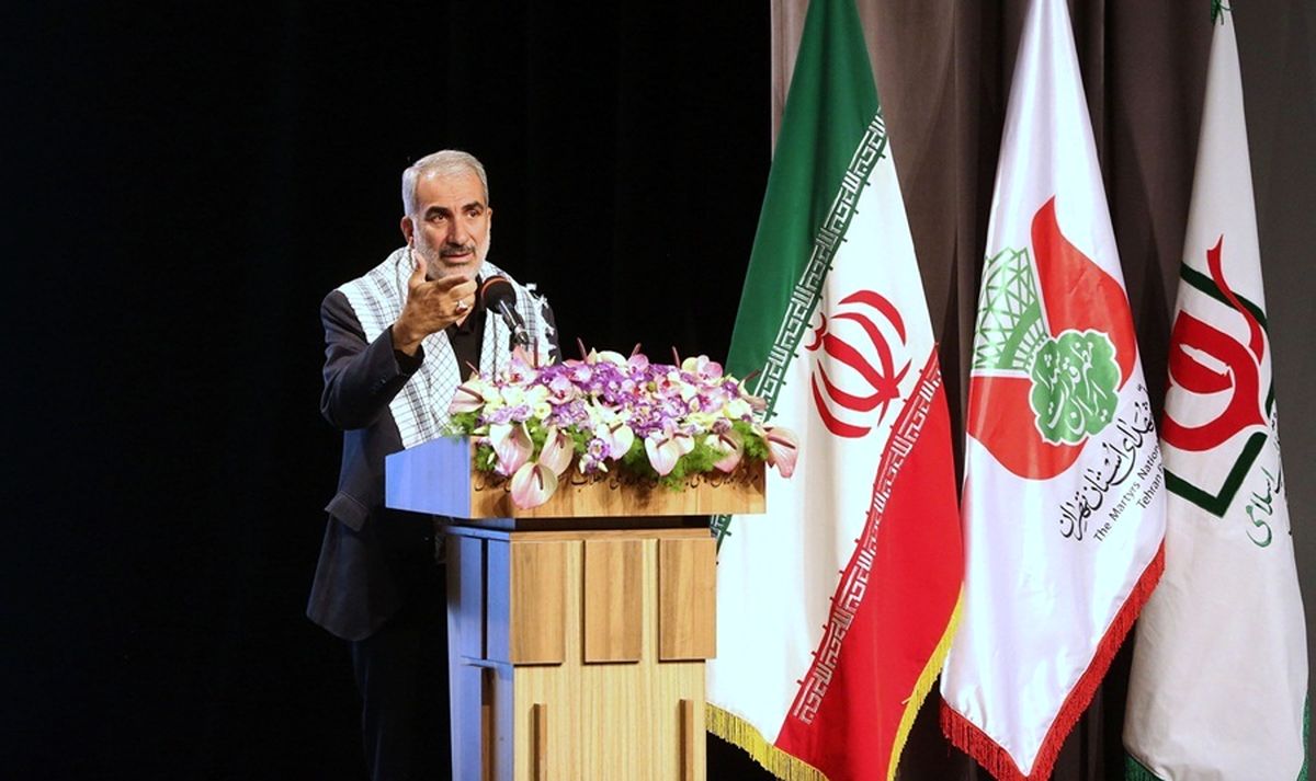 سردمداران نهضت امام خمینی (ره) اغلب معلمان بودند