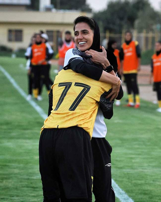 تصاویری از دیدار تیم های سپاهان اصفهان و یاسام کردستان